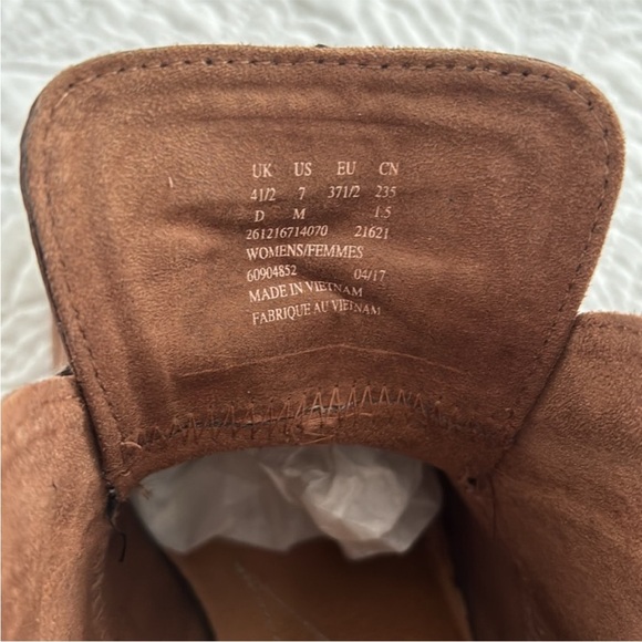 Women's Brown Ankle Boots - Picture 12 of 12